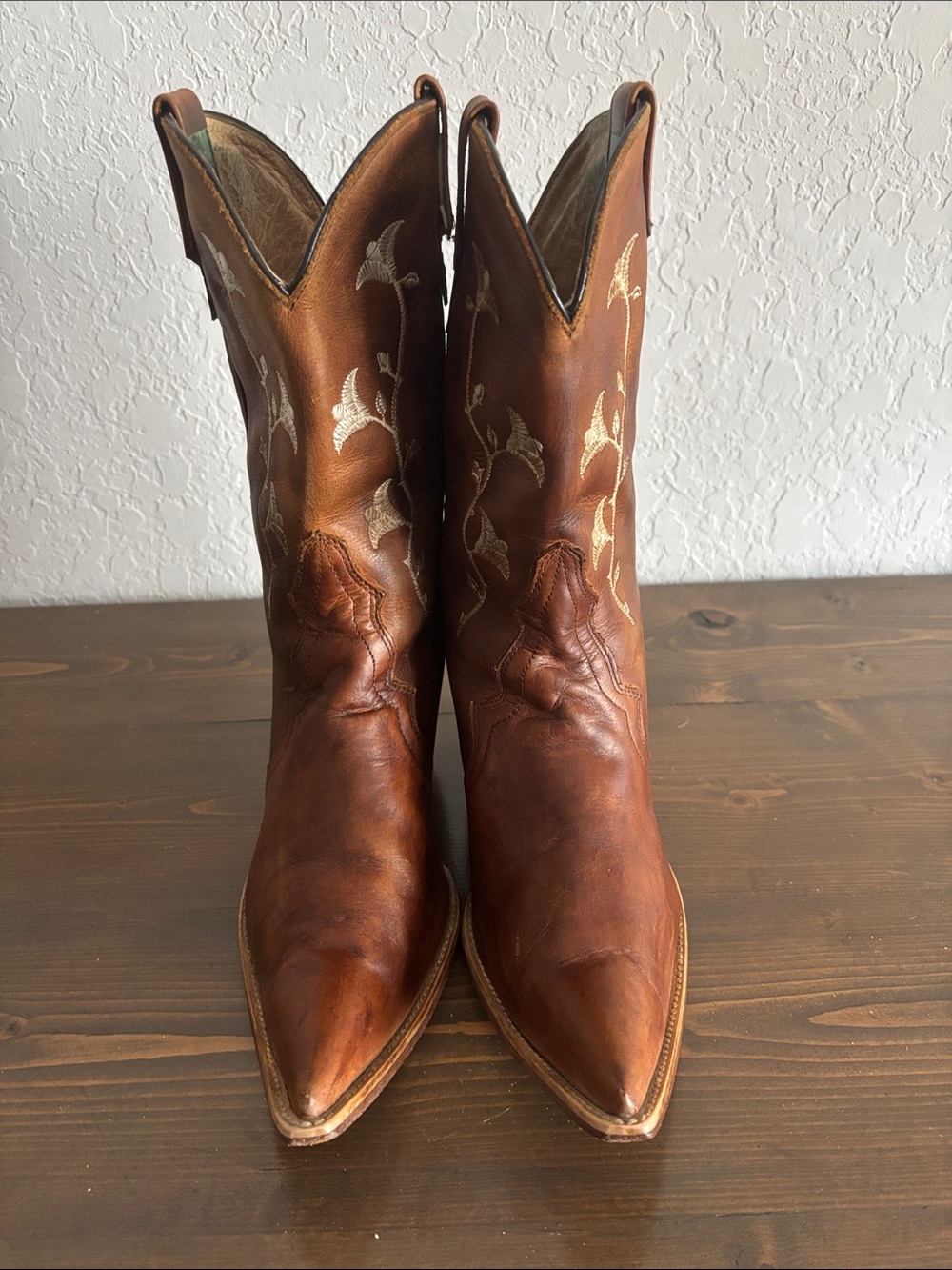 Brown Leather Western Cowboy Boots with Embroidered Vine Detail